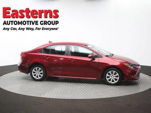 Used 2025 Toyota Corolla LE FWD image 46