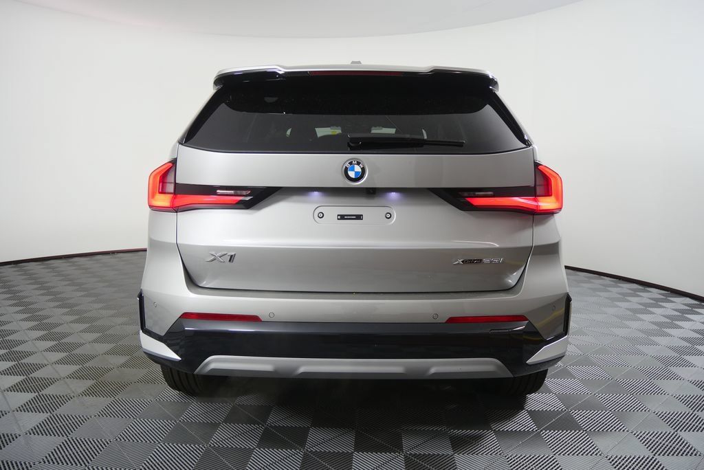 Used 2026 BMW X1 xDrive28i w/ Convenience Package AWD/4WD image 4