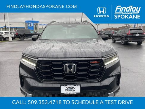 New 2025 Honda Pilot TrailSport image 2