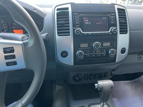 Used 2015 Nissan Frontier SV w/ SV Value Truck Package AWD/4WD image 23