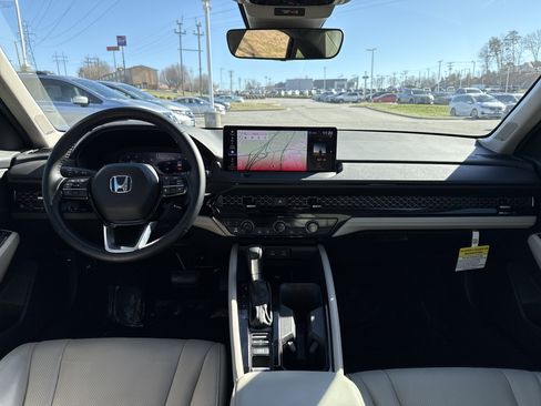 Certified 2024 Honda Accord Touring image 29