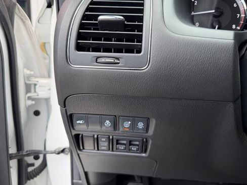 Used 2021 INFINITI QX80 Sensory w/ All-Season Package AWD/4WD image 15