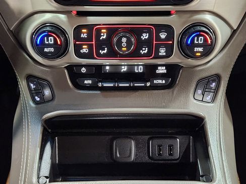 Used 2016 GMC Yukon Denali w/ Open Road Package AWD/4WD image 38