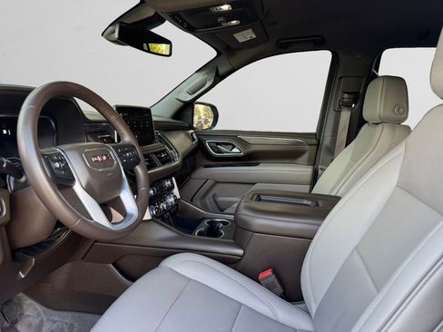 Used 2022 GMC Yukon SLT image 10