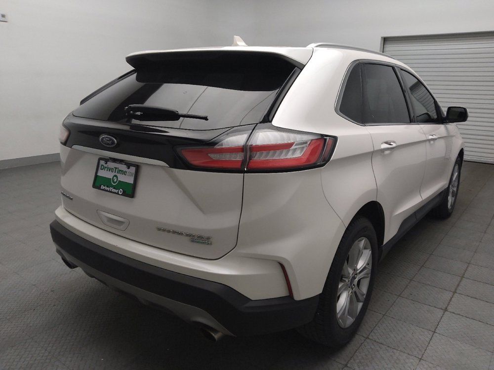 Used 2019 Ford Edge Titanium FWD image 9