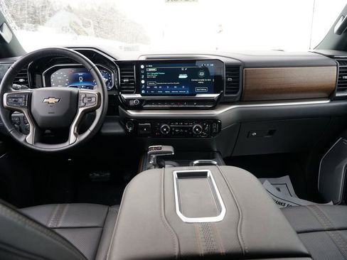 Used 2022 Chevrolet Silverado 1500 High Country w/ High Country Premium Package image 27