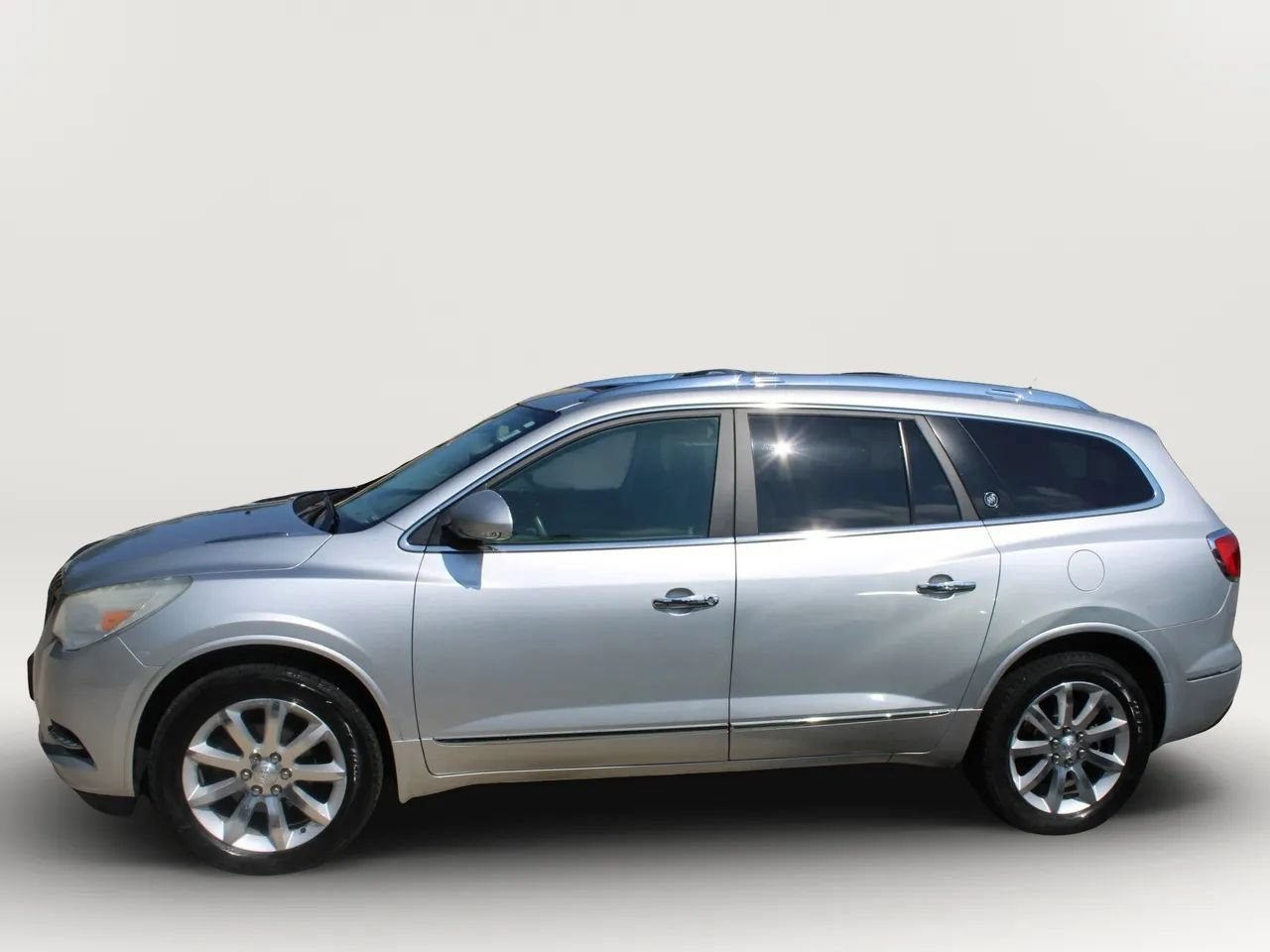 Used 2015 Buick Enclave Premium w/ Experience Buick Package FWD image 5