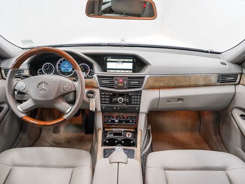 Used 2011 Mercedes-Benz E 350 Sedan image 12
