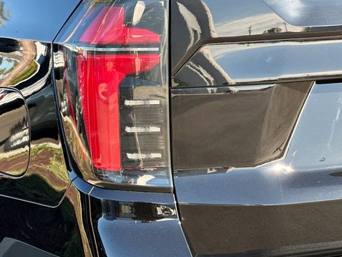 New 2025 Chevrolet Tahoe LS image 28