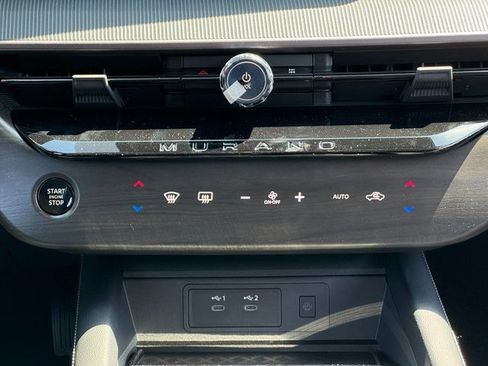 Used 2025 Nissan Murano SV AWD/4WD image 9