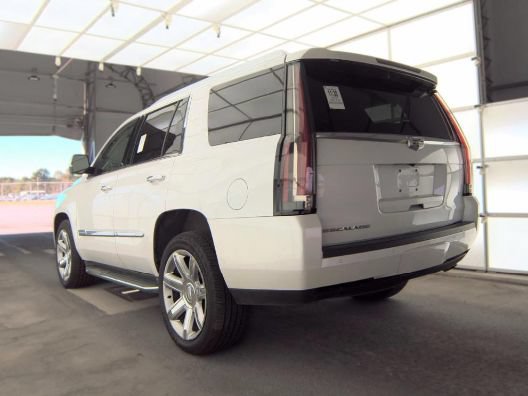 Used 2016 Cadillac Escalade Luxury AWD/4WD image 6