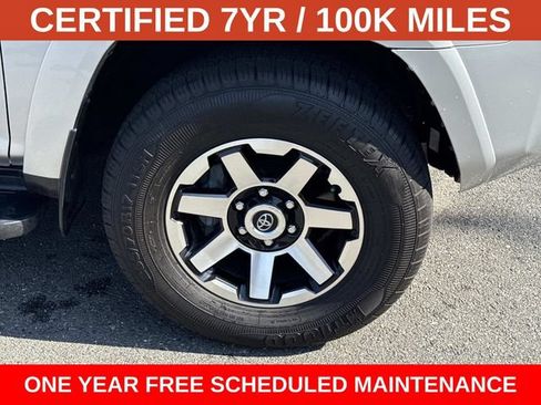 Used 2022 Toyota 4Runner TRD Off-Road Premium AWD/4WD image 7
