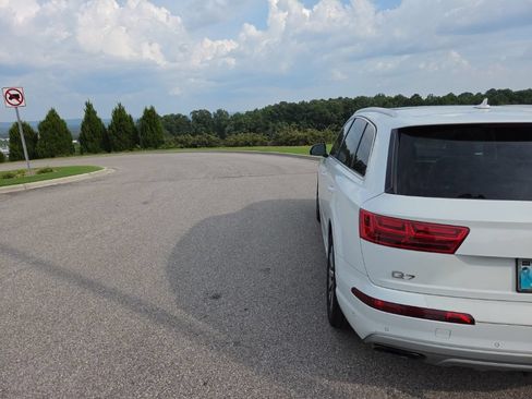 Used 2019 Audi Q7 3.0T Premium Plus AWD/4WD image 7