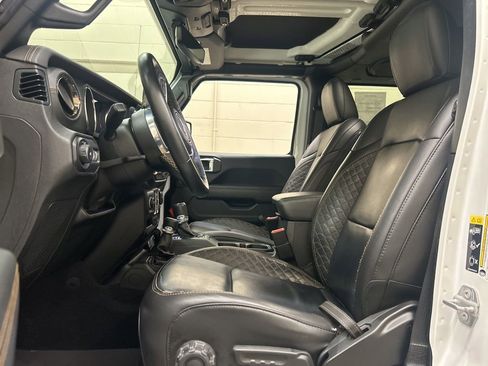 Used 2021 Jeep Wrangler Unlimited Sahara image 7