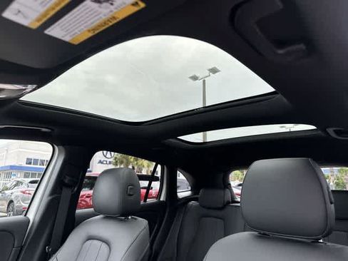 Used 2023 Mercedes-Benz GLA 250 4MATIC image 25