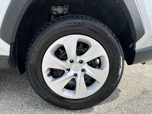 Certified 2025 Toyota RAV4 LE FWD image 18