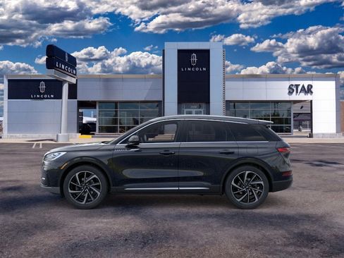 New 2023 Lincoln Corsair Reserve w/ Equipment Group 202A AWD/4WD image 3