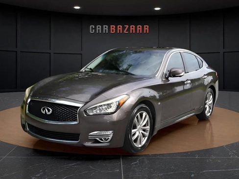 Used 2015 INFINITI Q70 3.7 image 11