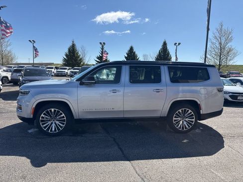 Used 2024 Jeep Grand Wagoneer L Series III AWD/4WD image 6