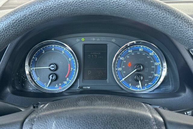 Used 2017 Toyota Corolla LE w/ Carpet Mat Package (TMS) FWD image 22