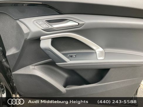 Certified 2025 Audi Q5 Premium w/ Convenience Package AWD/4WD image 21