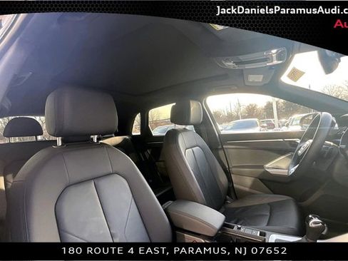Used 2024 Audi Q3 2.0T Premium w/ Convenience Package image 15