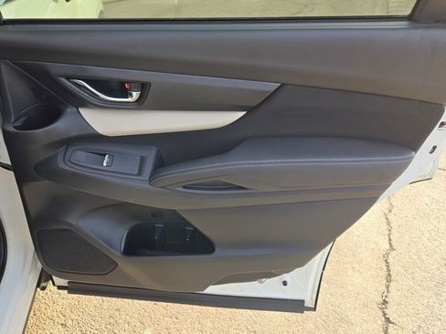 Used 2021 Subaru Ascent Premium image 9