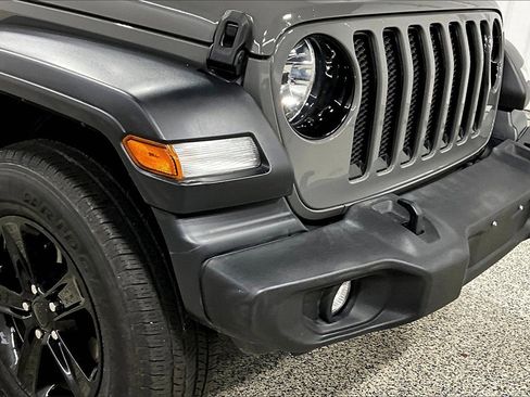 Used 2020 Jeep Wrangler Unlimited Sport image 31