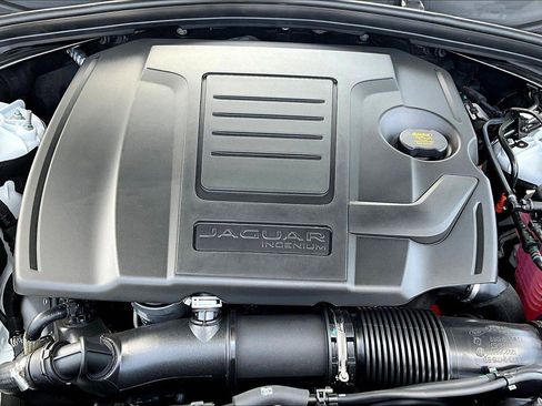 New 2026 Jaguar F-PACE R-Dynamic S image 11