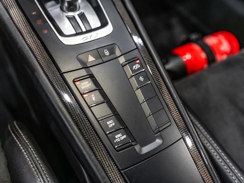 Used 2018 Porsche 911 GT3 image 21