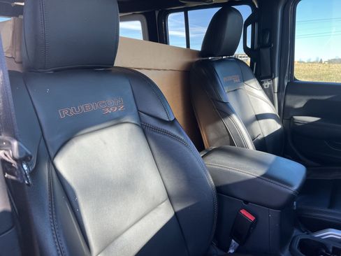 Used 2021 Jeep Wrangler Unlimited Rubicon w/ Dual Top Group image 35