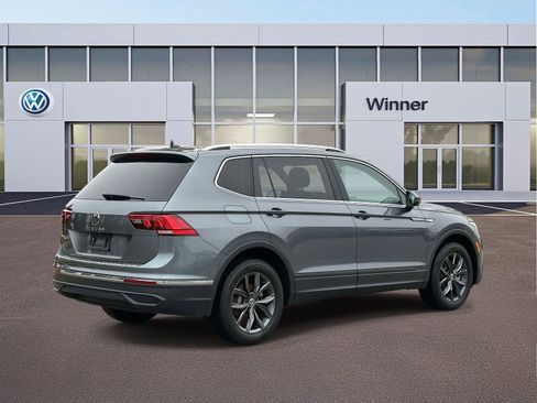 Used 2023 Volkswagen Tiguan SE image 6