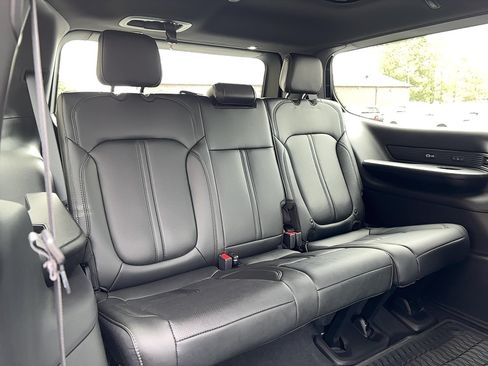 New 2026 Jeep Grand Wagoneer 4WD image 10