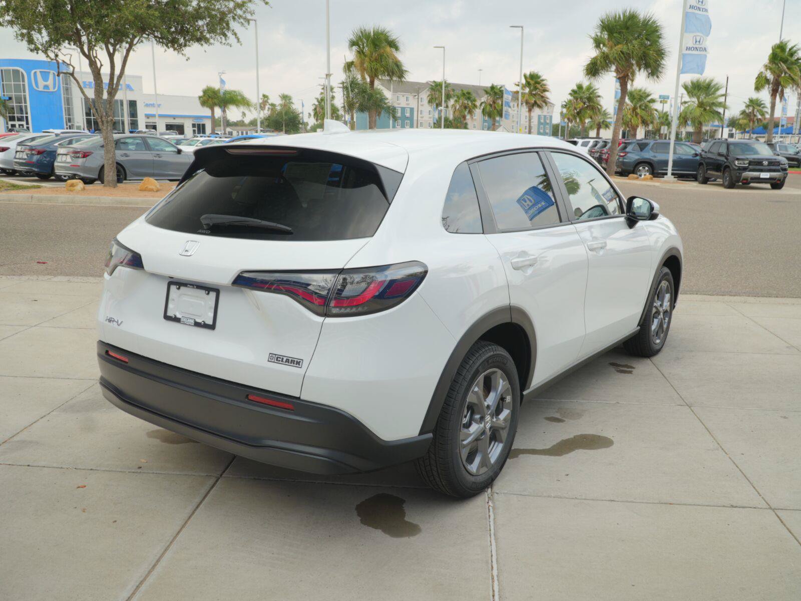 New 2027 Honda HR-V LX image 5
