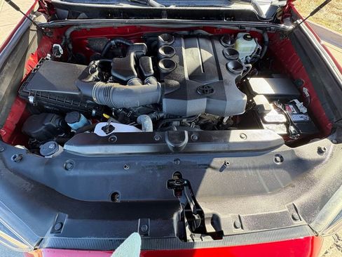 Used 2019 Toyota 4Runner TRD Off-Road Premium image 34