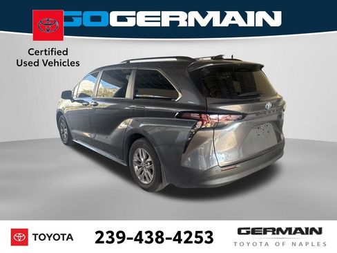 Certified 2025 Toyota Sienna XLE image 4