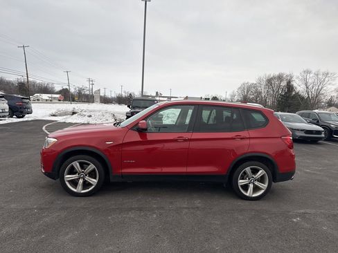 Used 2017 BMW X3 xDrive28i image 3