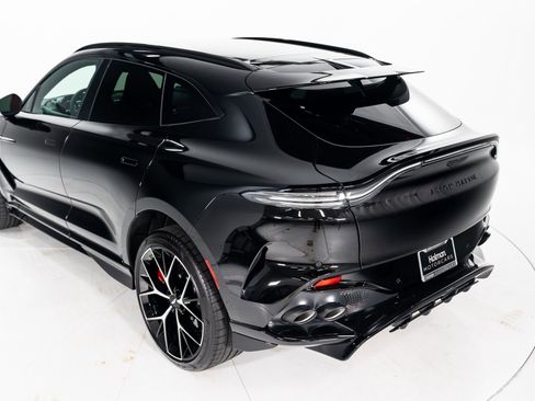 Used 2025 Aston Martin DBX 707 image 42