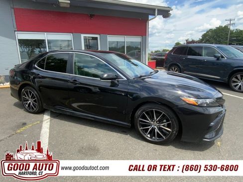 Used 2024 Toyota Camry SE w/ Cold Weather Package AWD/4WD image 4