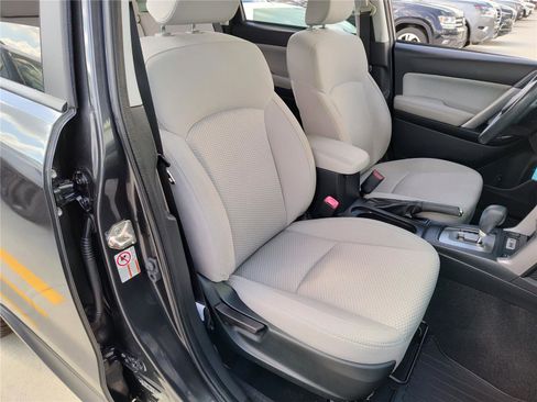 Used 2018 Subaru Forester 2.5i Premium image 22