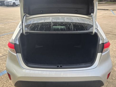 Used 2023 Toyota Corolla LE FWD image 9
