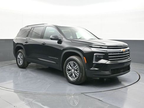 New 2025 Chevrolet Traverse LT w/ LPO, Floor Liner Package image 20