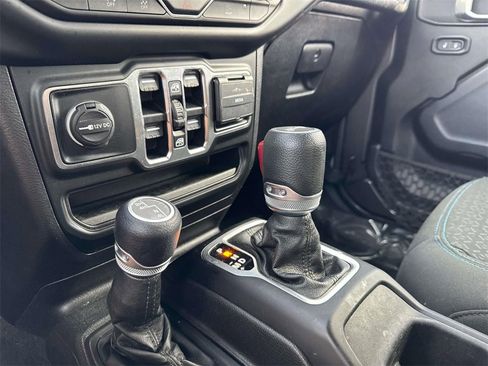 Used 2021 Jeep Wrangler Unlimited Islander image 21