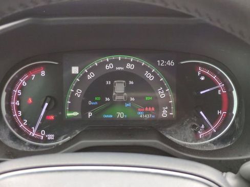 Used 2024 Toyota RAV4 XLE Premium FWD image 30