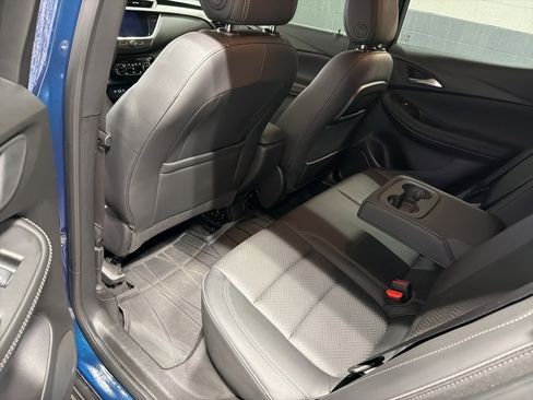 Used 2021 Buick Encore GX Essence w/ Experience Buick Package image 6
