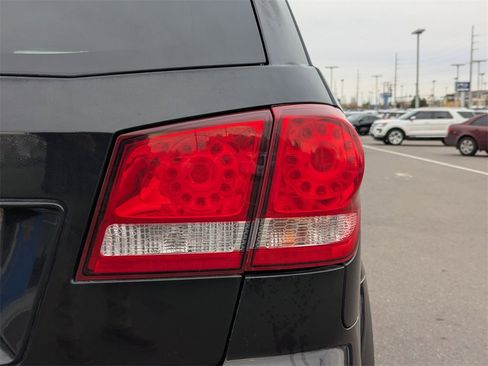 Used 2012 Dodge Journey SXT w/ Flexible Seating Group image 41