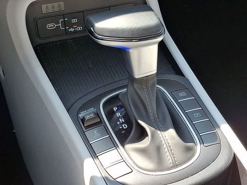 Used 2024 Hyundai Kona SEL AWD/4WD image 13