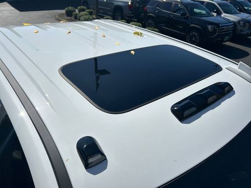 New 2025 GMC Sierra 2500 AT4 w/ AT4 Premium Plus Package image 28