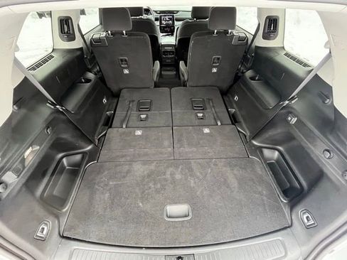 Used 2023 Jeep Grand Cherokee L Laredo image 28