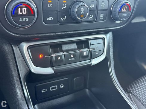 Certified 2023 GMC Terrain SLE w/ Driver Convenience Package image 23